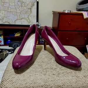 Clarks Pumps (magenta) size 9.5M